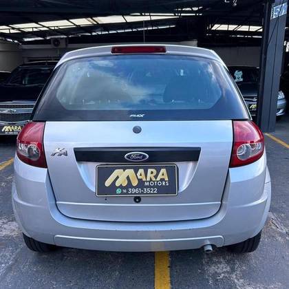 FORD KA 1.0 MPI 8V FLEX 2P MANUAL FORD KA 1.0 MPI 8V FLEX 2P MANUAL